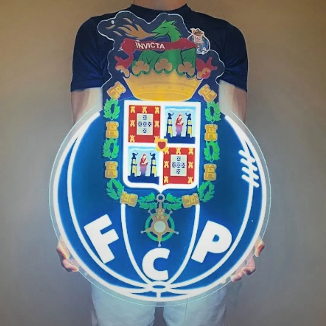 Letreiro LED Emblema FC Porto – Letras “FCP” 3D e Neon Faux Continuo