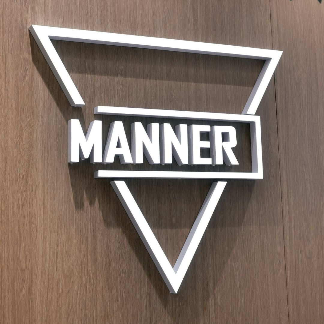 Letras de canal 3D em acrílico