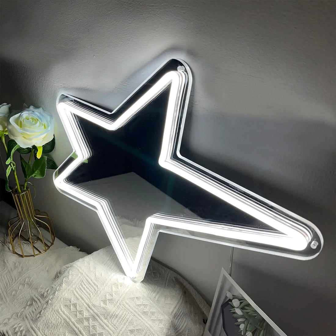Placa de neon espelhada personalizada